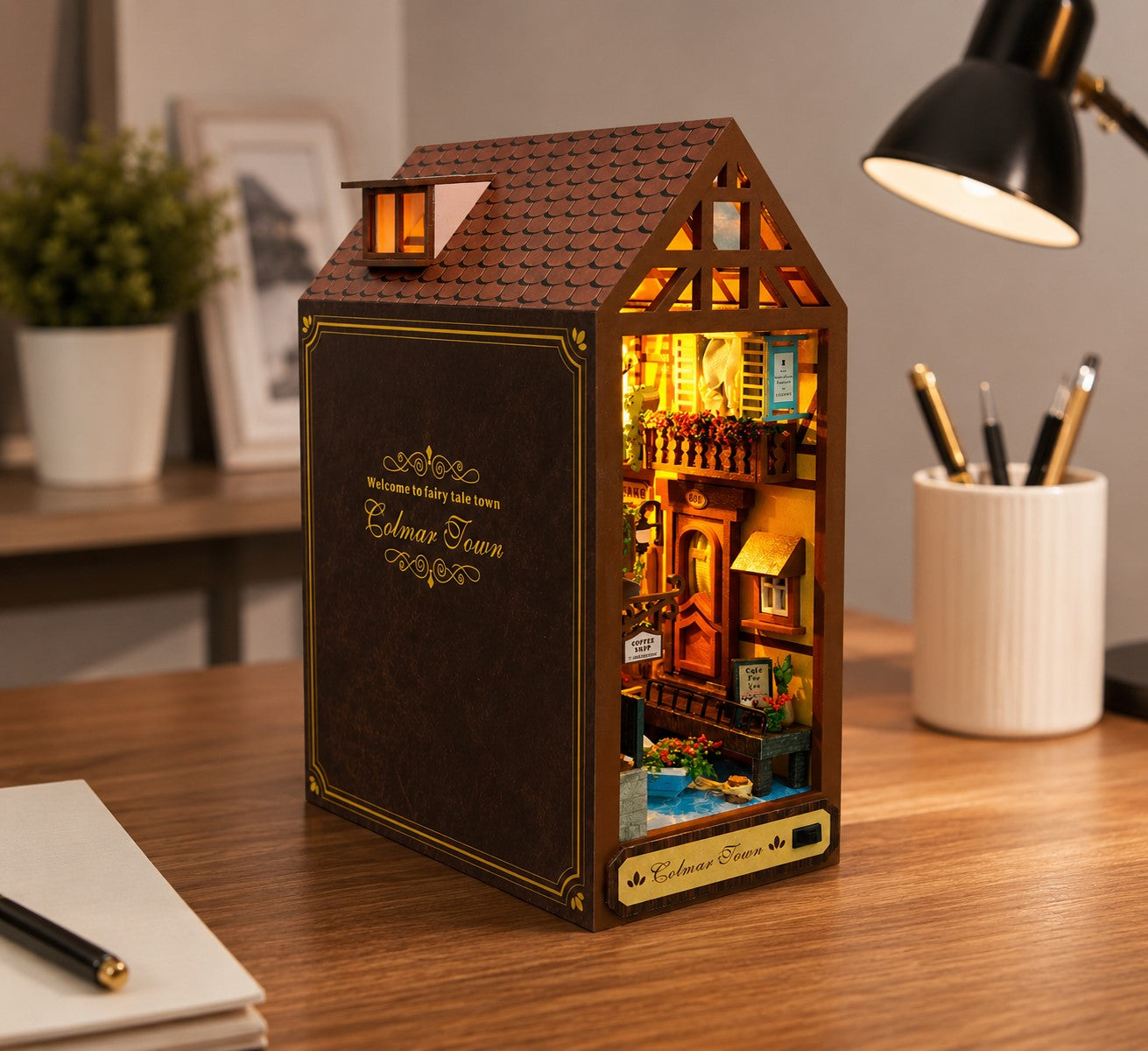 Maison de poupée en bois - LumiLivre™ - Club des Enfants